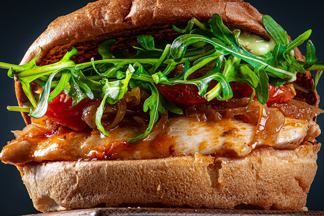 Friends & Brgrs Jyväskylä - Ravintola-ala