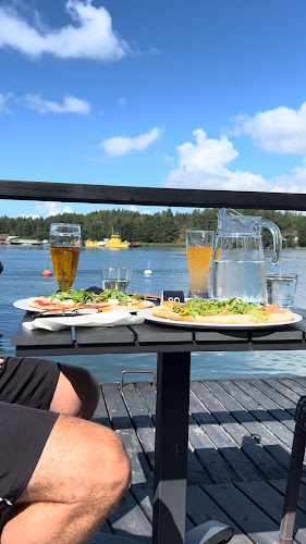 Opinii despre Paraisten Portti în Parainen - Ravintola-ala