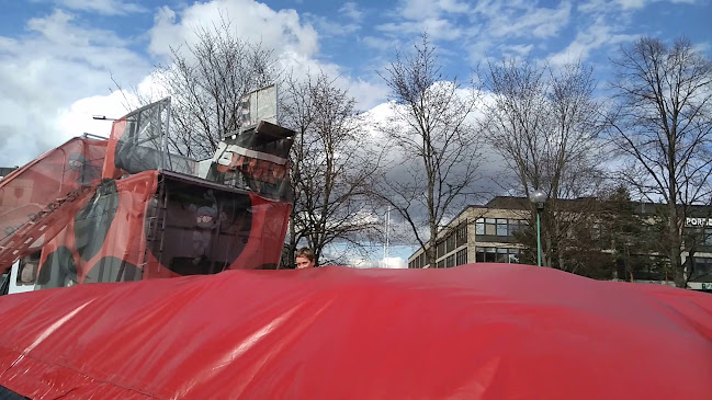 Comentarii opinii despre Tikkurilantori, Tikkurilan uusi tori