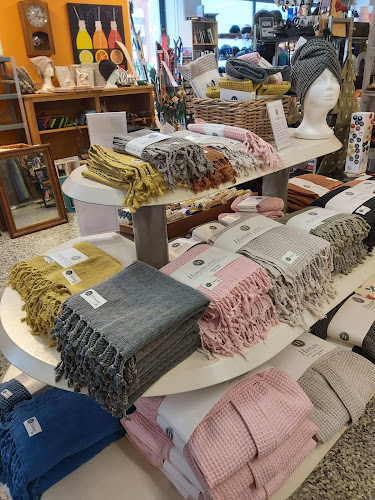 Keskuskatu 2 - 4, 42100 Jämsä