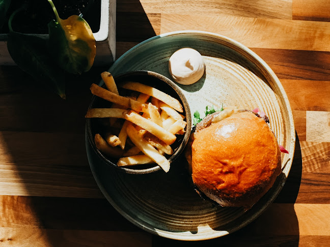 The Pantry Sörnäinen - Ravintola-ala