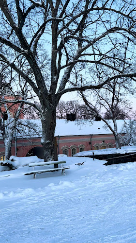 Suomenlinna C 10, 00190 Helsinki