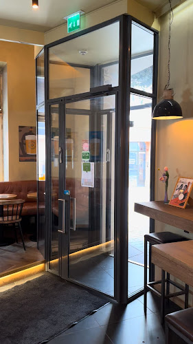 Opinii despre Helsinki Bryggeri Brewhouse în Helsinki - Ravintola-ala