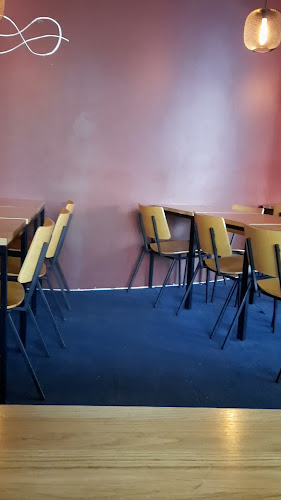 Opinii despre Satama Bar & Bistro Kalasatama în Helsinki - Ravintola-ala