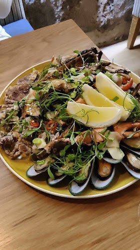 Comentarii opinii despre Via Tribunali