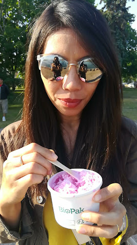 Opinii despre Helsingin jäätelötehdas, Kaivopuiston jäätelökioski în Helsinki - Ravintola-ala