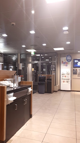 Opinii despre McDonald's Helsinki Pukinmäki în Helsinki - Ravintola-ala