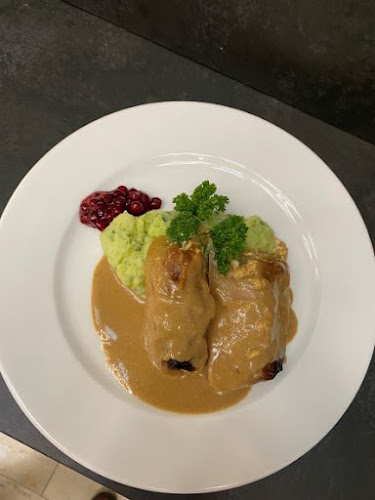 Opinii despre Kasarmikatu 21 ravintola Valopiha în Helsinki - Ravintola-ala