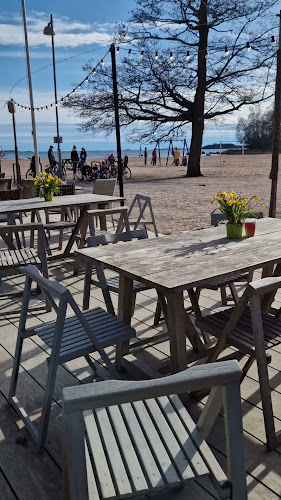 Opinii despre Ravintola Kasinonranta Paviljonki Lauttasaari în Helsinki - Ravintola-ala
