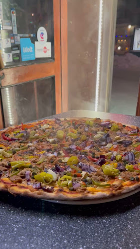 Comentarii opinii despre Jyväskylän kebab ja pizzeria