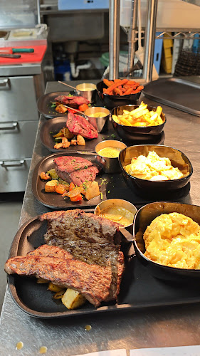 Opinii despre Bistro Liekki Talvikkitie în Vantaa - Ravintola-ala