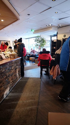 Opinii despre Kulmakonditoria Kerava în Kerava - Ravintola-ala