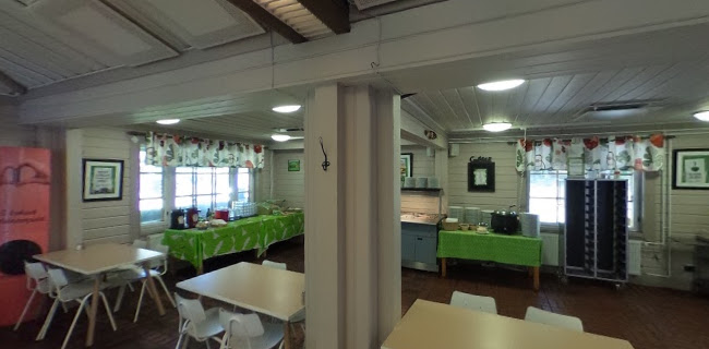 Opinii despre Cafe Kuusijärvi în Vantaa - Ravintola-ala