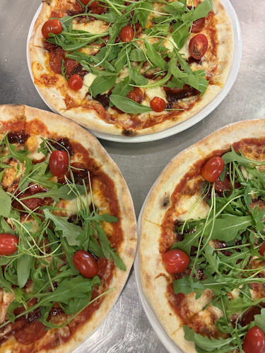 Pizza Hour - Ravintola-ala