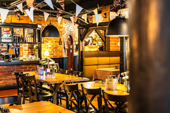 Keskuskatu 2-4, 42100 Jämsä