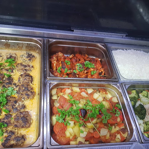 Comentarii opinii despre Skyfall Kebab Pizzeria