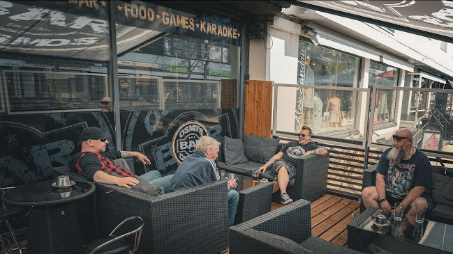 Osmo's Cosmos Bar - Ravintola-ala