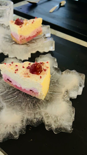 Opinii despre Ice Restaurant of Arctic Snowhotel în Sinettä - Ravintola-ala