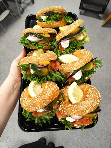 Opinii despre Rami Kouvola (Ramin Konditoria Kahvila Oy) în Kouvola - Ravintola-ala