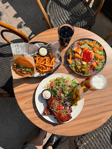 Hallituskatu 13-17, 90100 Oulu