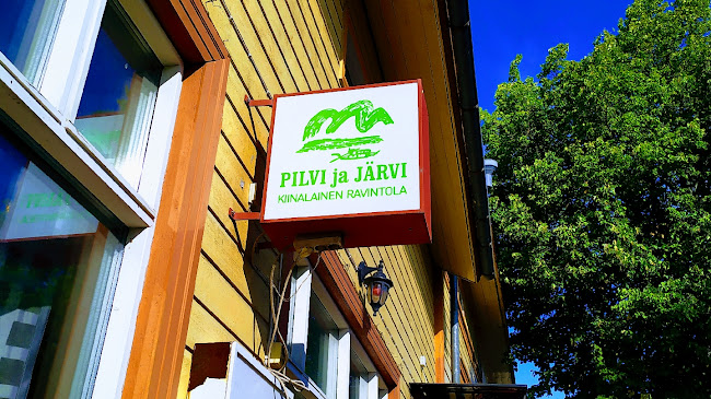 Kiinalainen Ravintola Pilvi ja Järvi - Uusikaupunki