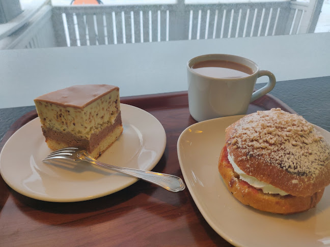 Opinii despre Kahvila & Konditoria Arome în Espoo - Ravintola-ala