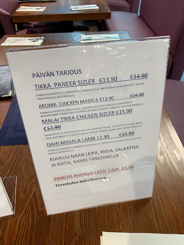 Momo & More Nepalese