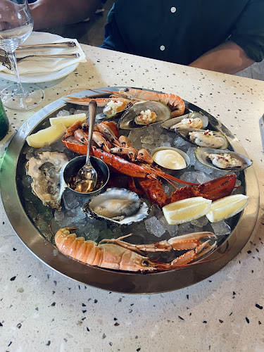 Comments and reviews of Oysters & Fish