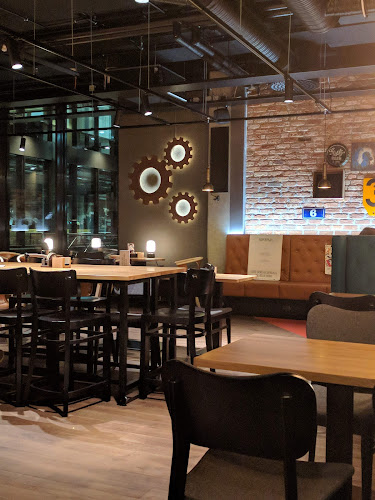 https://www.raflaamo.fi/fi/ravintola/helsinki/oluthuone-konepaja