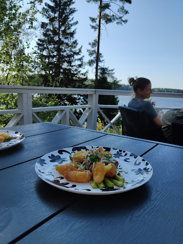 Opinii despre Villa Haikari Kesäolohuone - Tarkista aukioloajat www.villahaikari.fi! în Lohja - Ravintola-ala