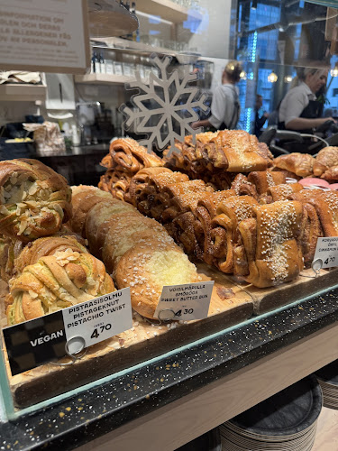 Comentarii opinii despre Fazer Café Kamppi