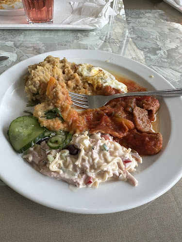 Comentarii opinii despre Akix Kaffe ja Piffi Ravintola