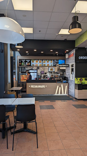 Opinii despre Hesburger Helsinki Ruskeasuo în Helsinki - Ravintola-ala