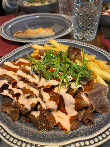 Madez Lounge - Ravintola-ala