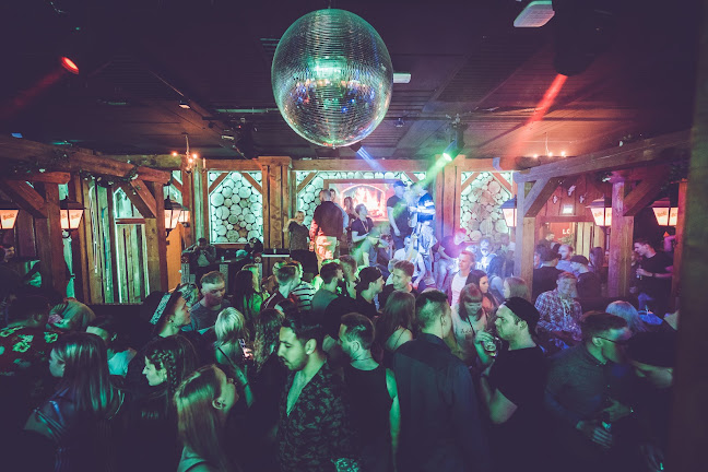 Heidi's Bier Bar - Ravintola-ala