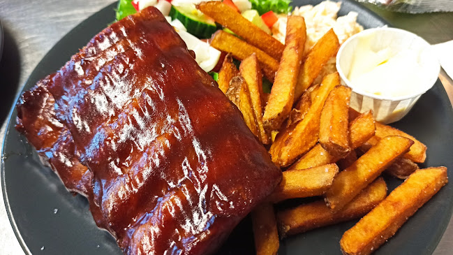 Smokehouse 299 Tyrnävä - Smoked Burgers & BBQ Open Times