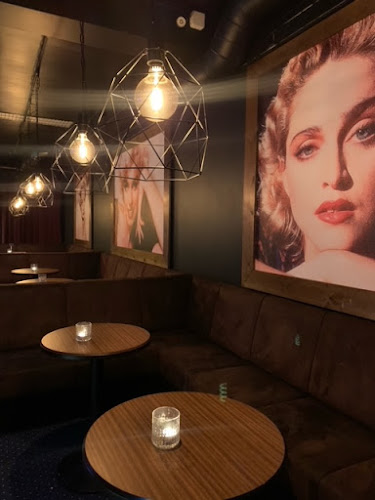 Bar & Night Club Luck Lady