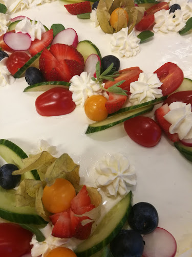 Opinii despre Kolme Tähteä în Oulu - Ravintola-ala