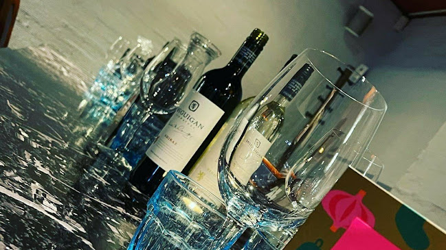 Opinii despre Wanda's Kitchen & Lounge în Vantaa - Ravintola-ala