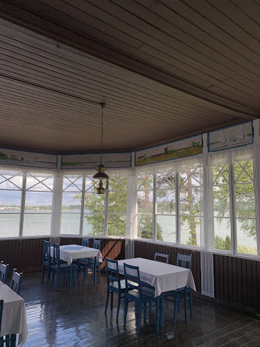 Opinii despre Purjehdusseuran Paviljonki în Uusikaupunki - Ravintola-ala