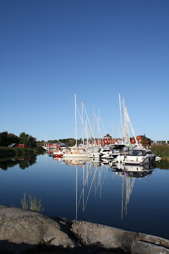 Opinii despre Brudhäll Hotel & Restaurant în Maarianhamina - Ravintola-ala