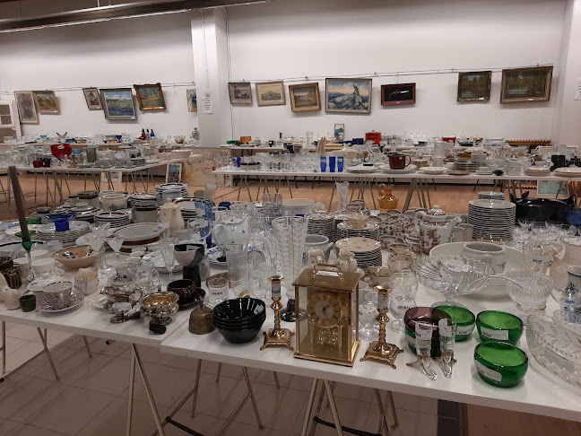 Bella Itsepalvelukirpputori - Ravintola-ala