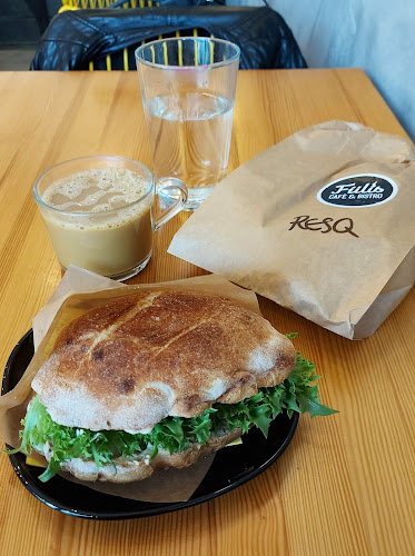 Fiilis Café & Bistro - Ravintola-ala