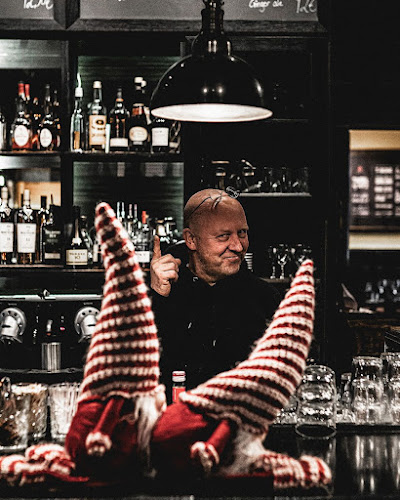 Stefan's Steakhouse, Ruka