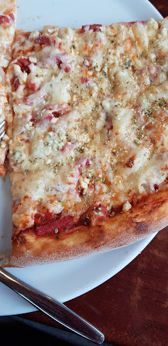 Ravintola Ananas Pizzeria - Kivistö (Best Pizza in Vantaa) - Vantaa