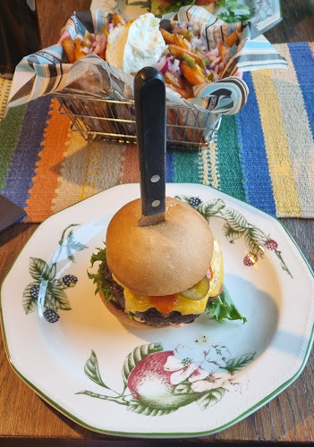 Tuba Food & Lounge - Oulu