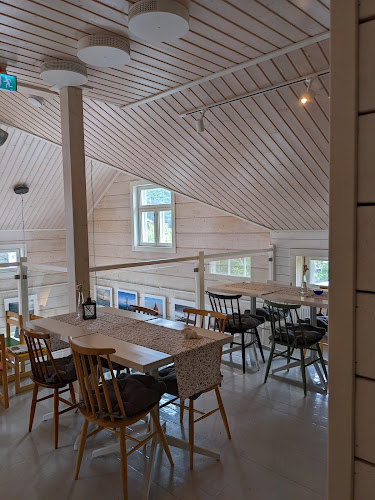 Opinii despre Köpmans Café & Restaurant, Bed & Breakfast în Nauvo - Ravintola-ala