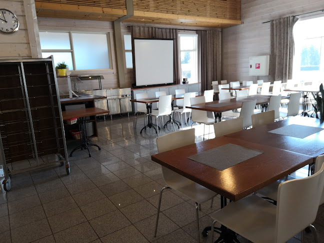Opinii despre Juustoportti Mäntsälä în Mäntsälä - Ravintola-ala