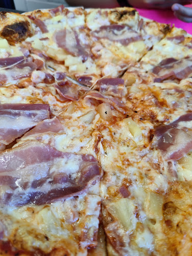 Hattulan Pizza-Kebab House - Ravintola-ala