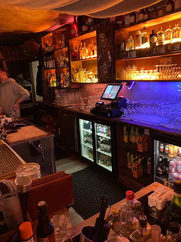 Huutokonttori Kanttiini Phone number